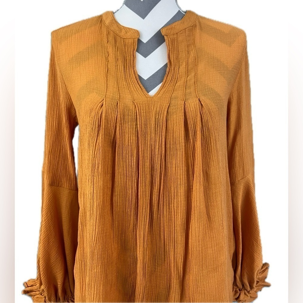 Flawless Santa Cruz Chic Shift Top in Golden Honey - Size M - Picture 4 of 10